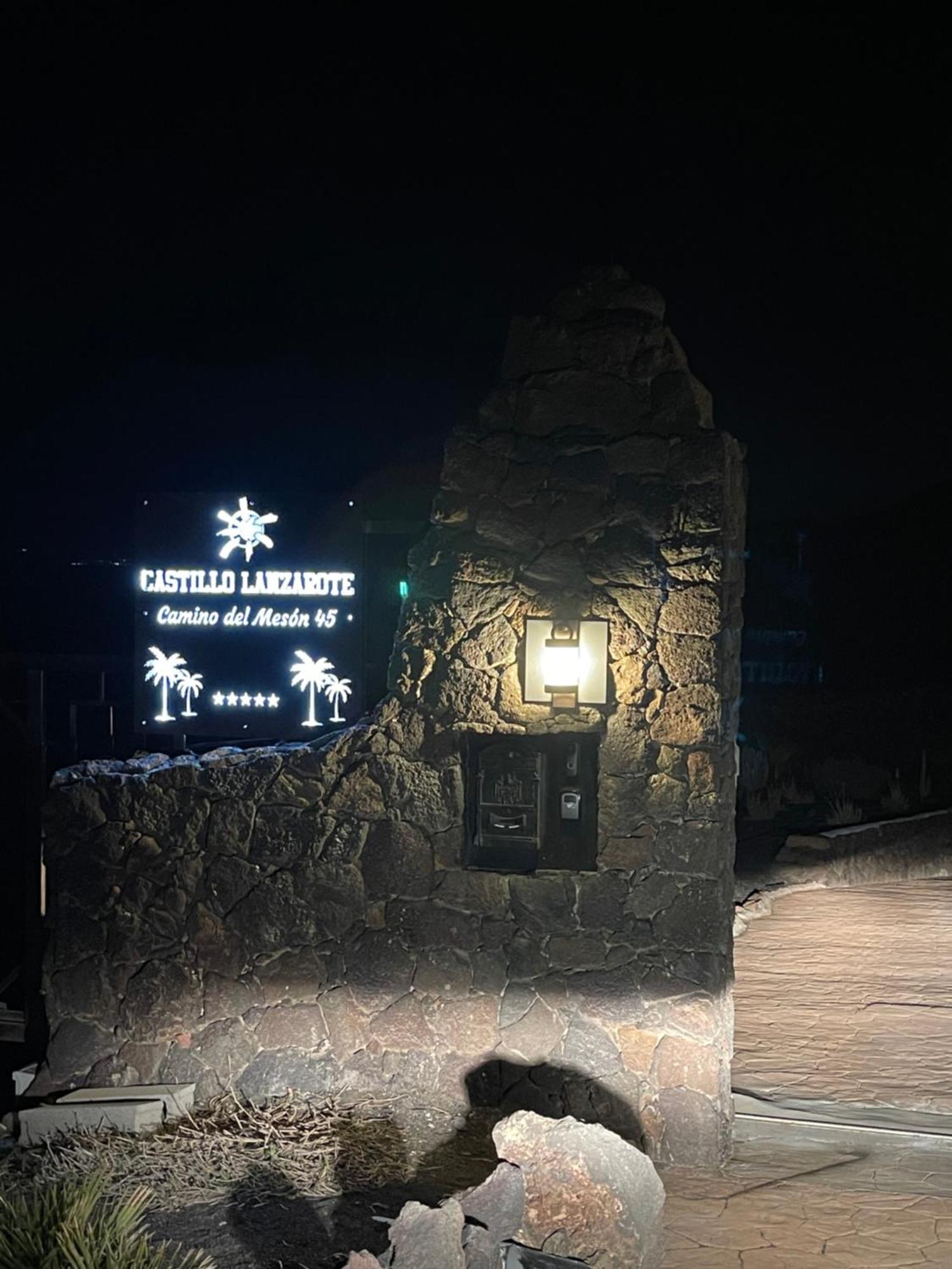 Castillo Lanzarote Villa Sophie - Luxury Villa -Sleep In A Volcanic Cave With Heated Pool Тиас Экстерьер фото