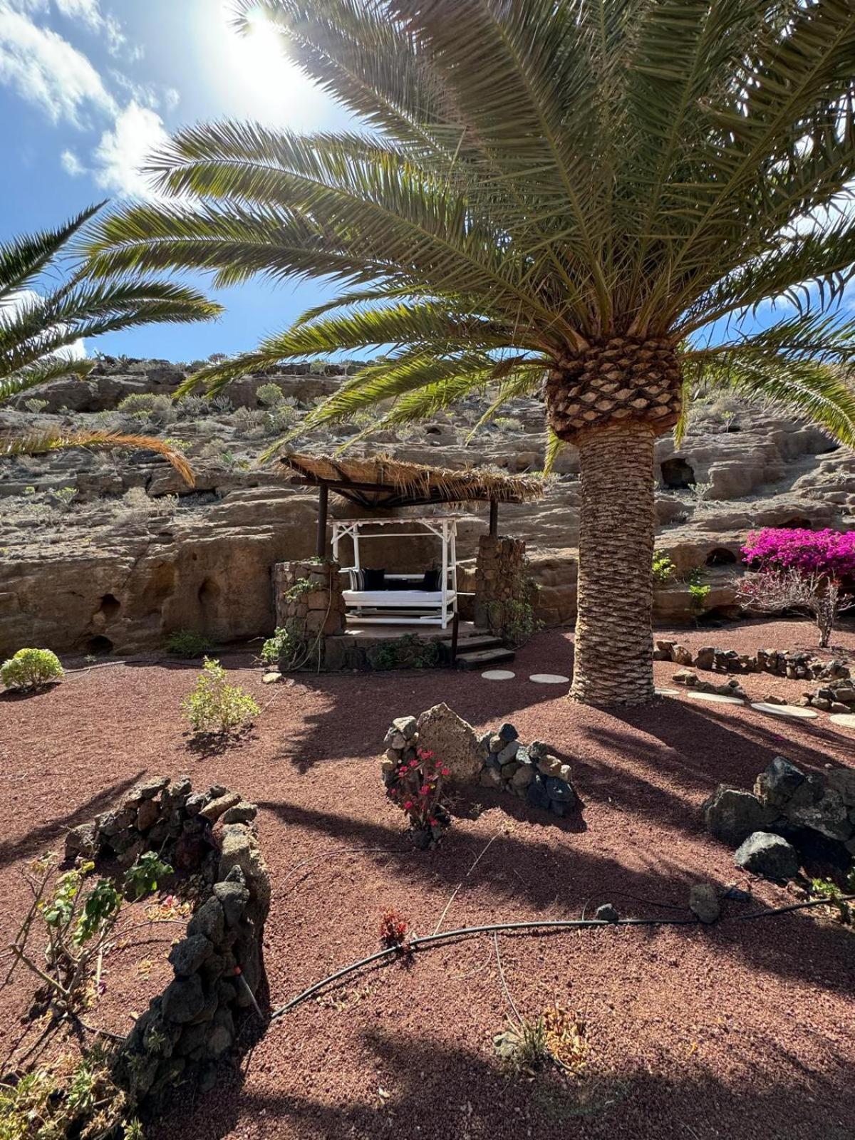 Castillo Lanzarote Villa Sophie - Luxury Villa -Sleep In A Volcanic Cave With Heated Pool Тиас Экстерьер фото